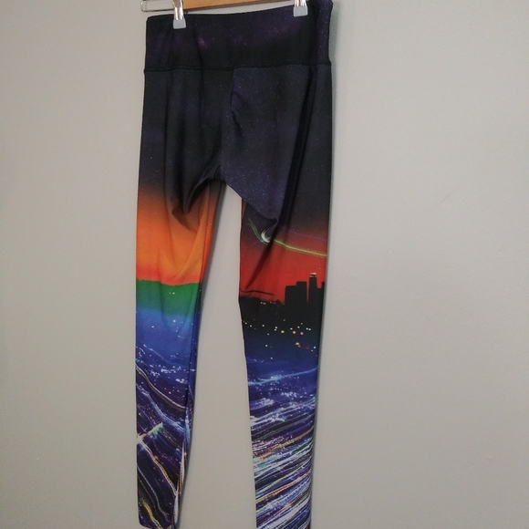 Onzie City of Angels Legging Size Small/Medium - Picture 5 of 10